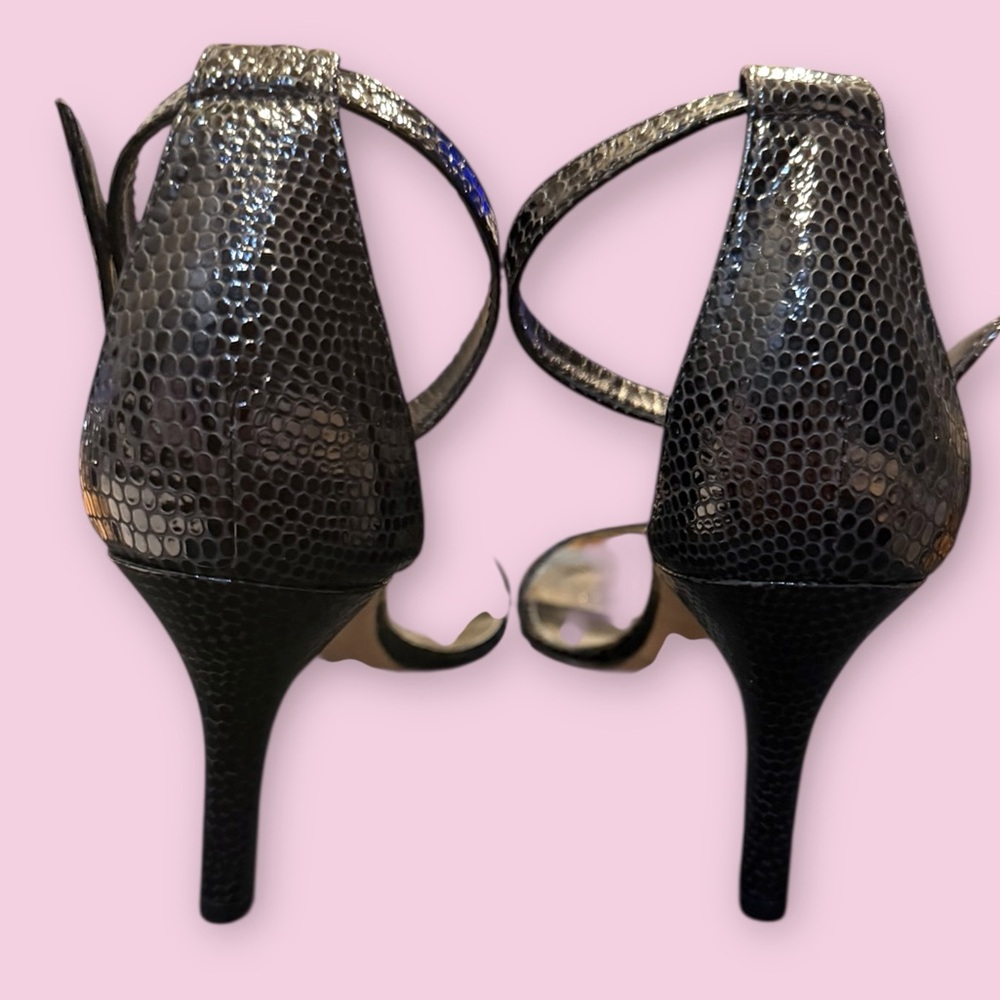Priori🎀SnakeskinEmbossed🎀AnkleStrapHeels🎀Luxury🎀SZ8.5🎀Retail$229🎀Gorgeous! - Picture 3 of 5